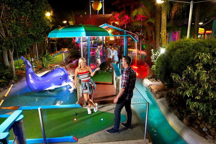 Twilight Mini Golf